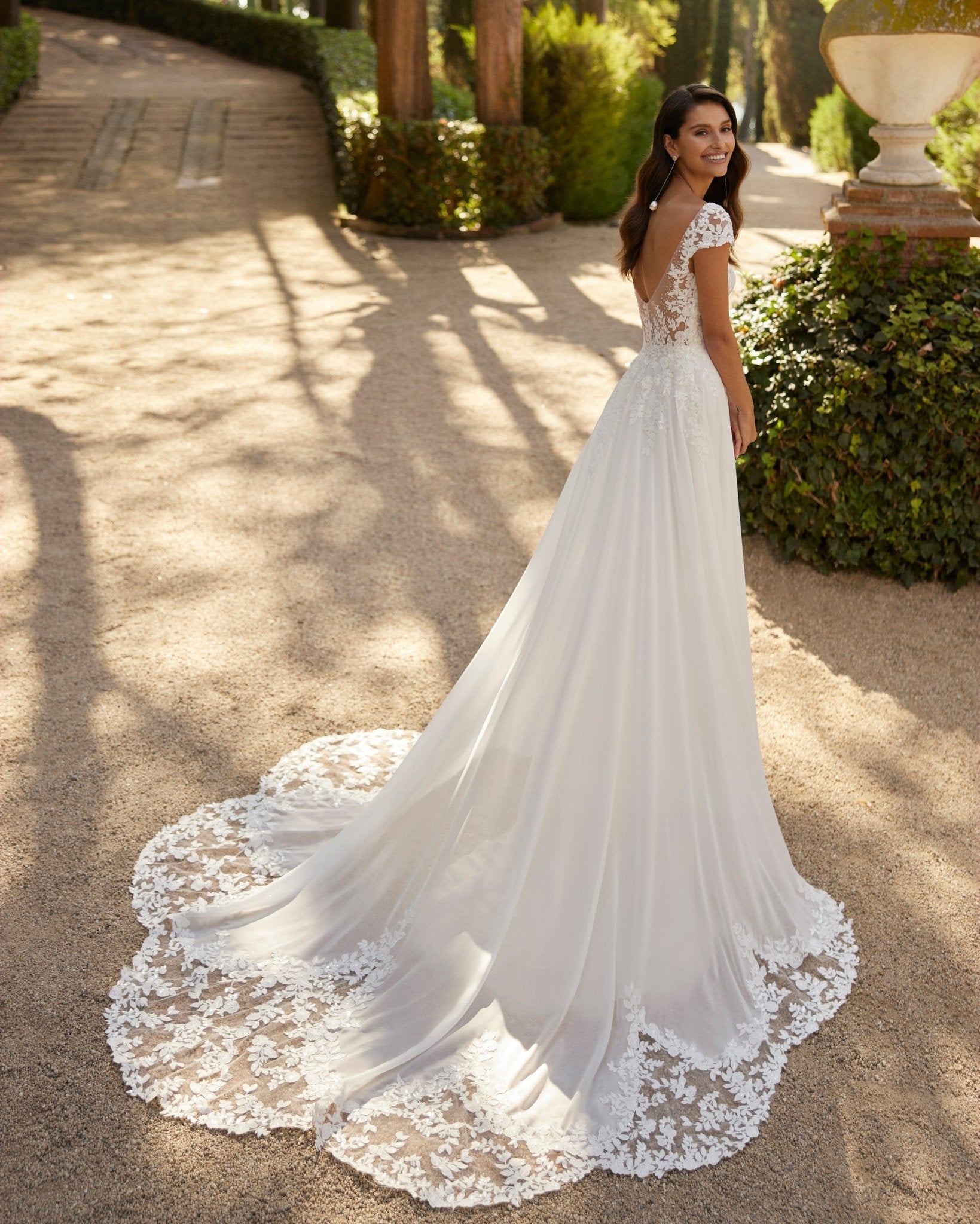 DAYANA 2025 - Glamour Atelier 1978